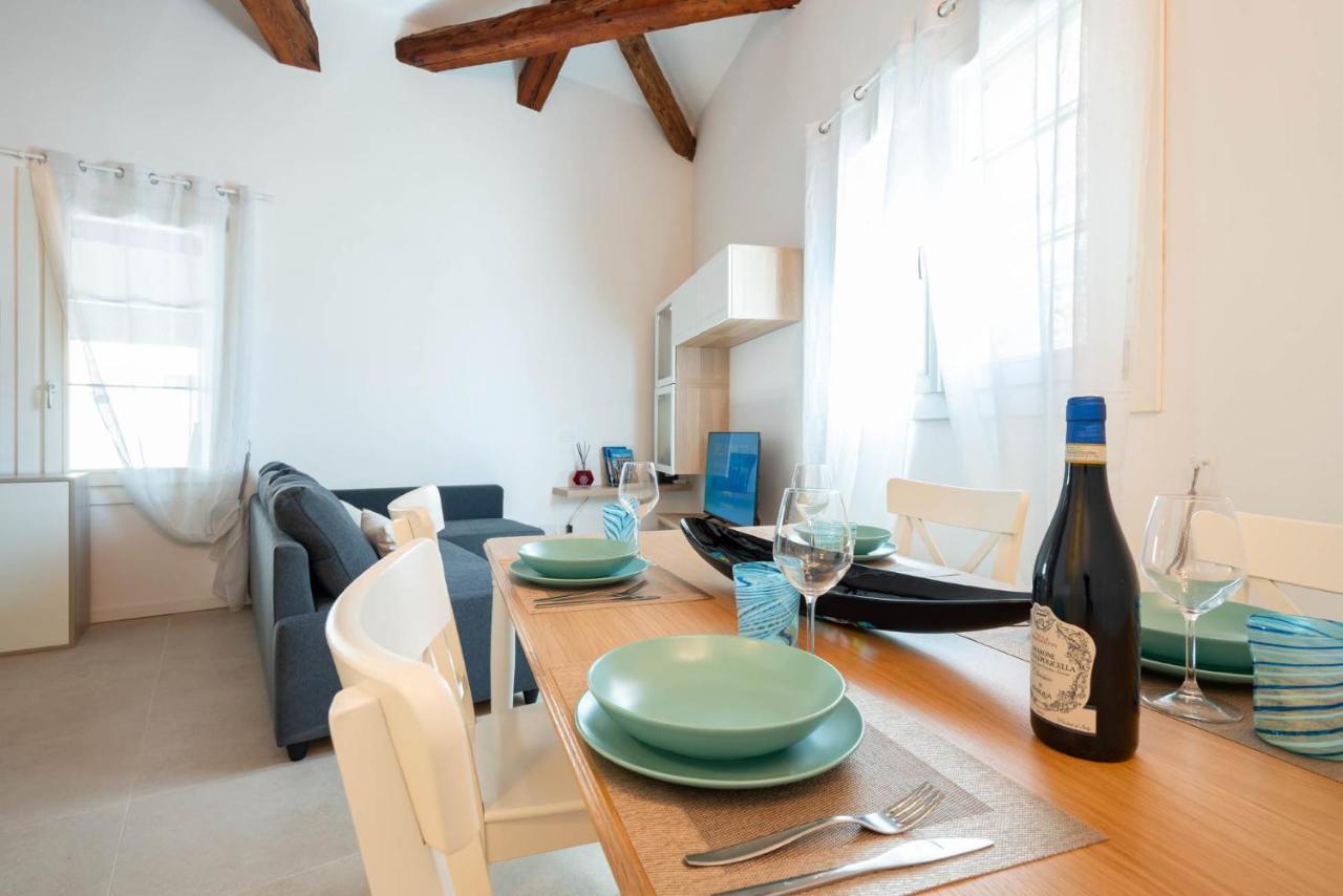 Loft In Venice - Murano Venier Apartment ภายนอก รูปภาพ