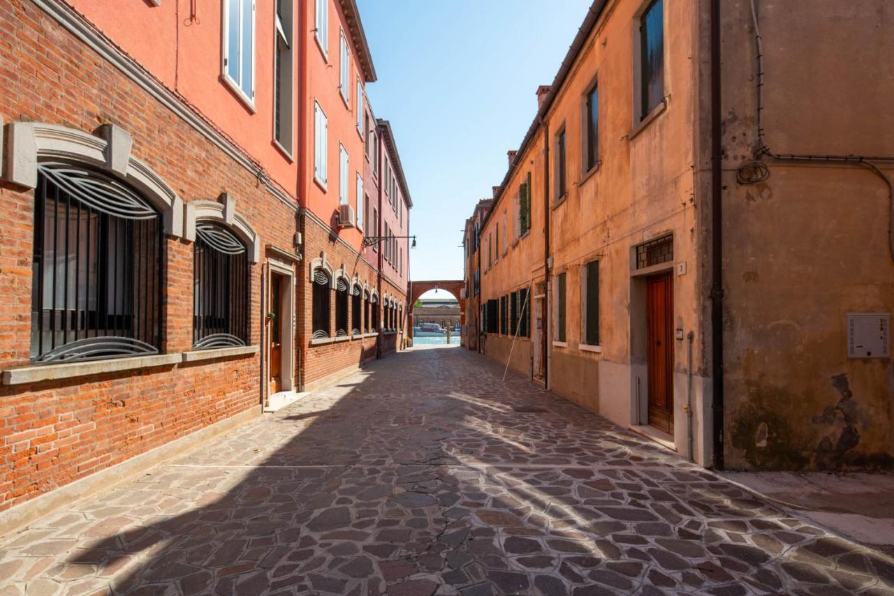 Loft In Venice - Murano Venier Apartment ภายนอก รูปภาพ
