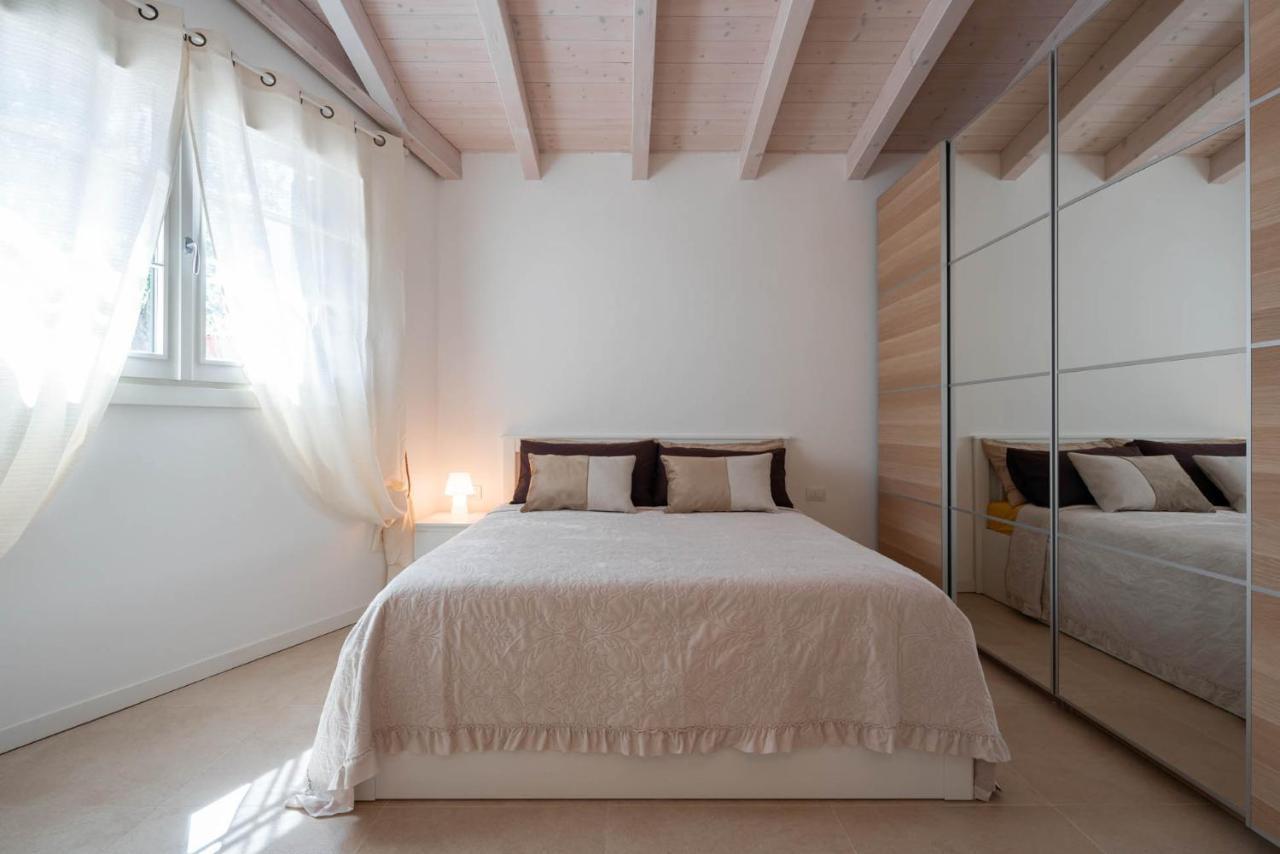 Loft In Venice - Murano Venier Apartment ภายนอก รูปภาพ
