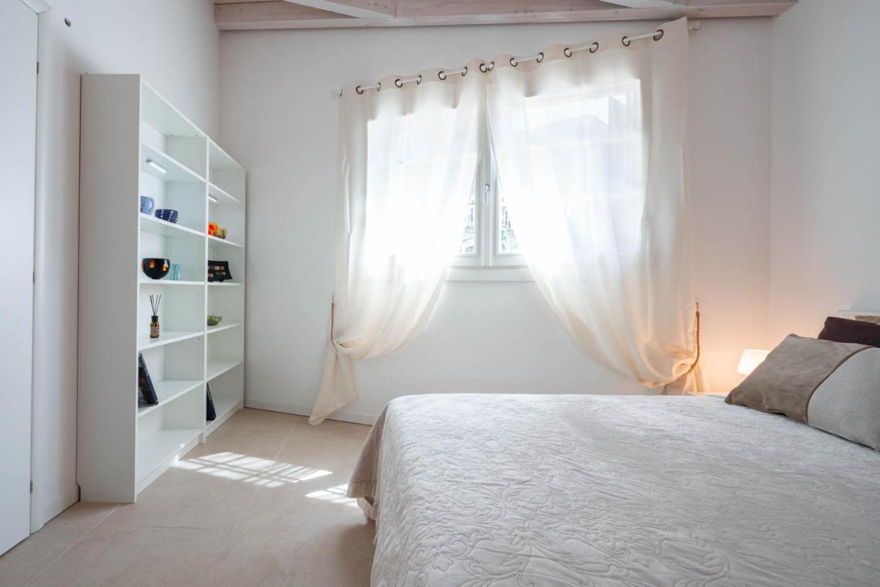 Loft In Venice - Murano Venier Apartment ภายนอก รูปภาพ
