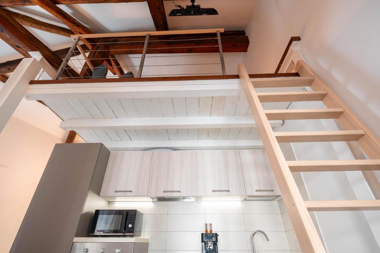 Loft In Venice - Murano Venier Apartment ภายนอก รูปภาพ