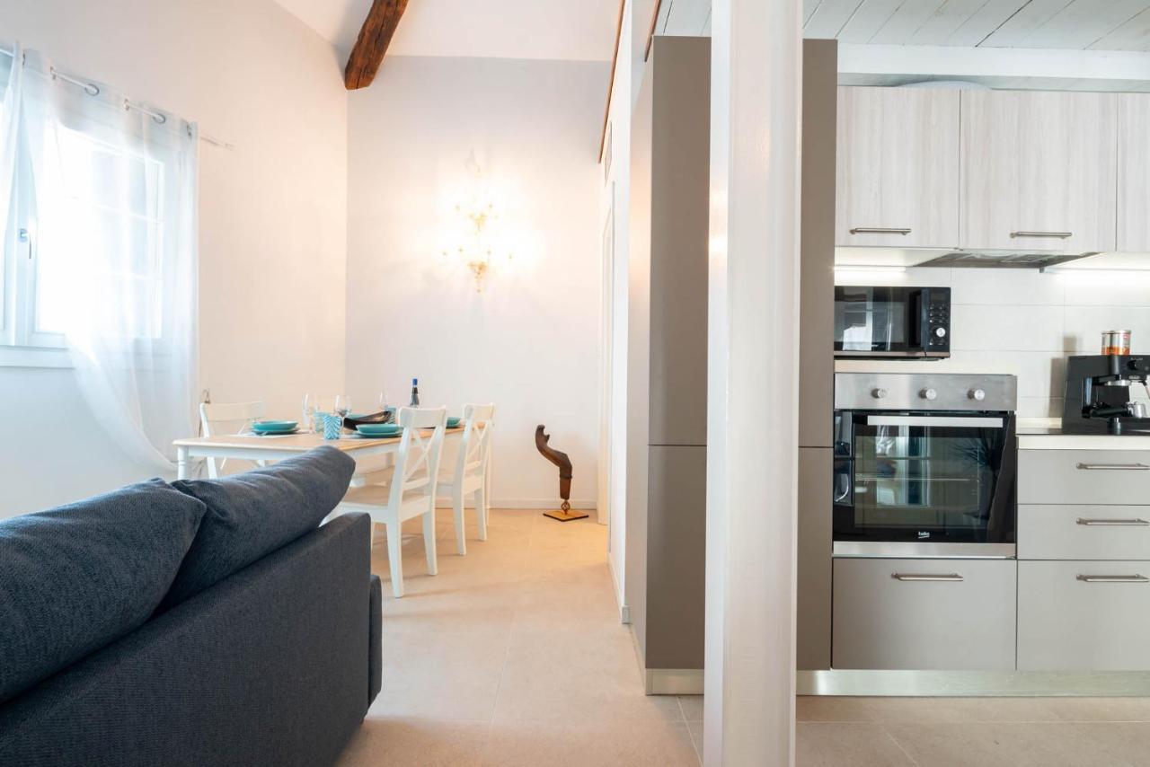 Loft In Venice - Murano Venier Apartment ภายนอก รูปภาพ