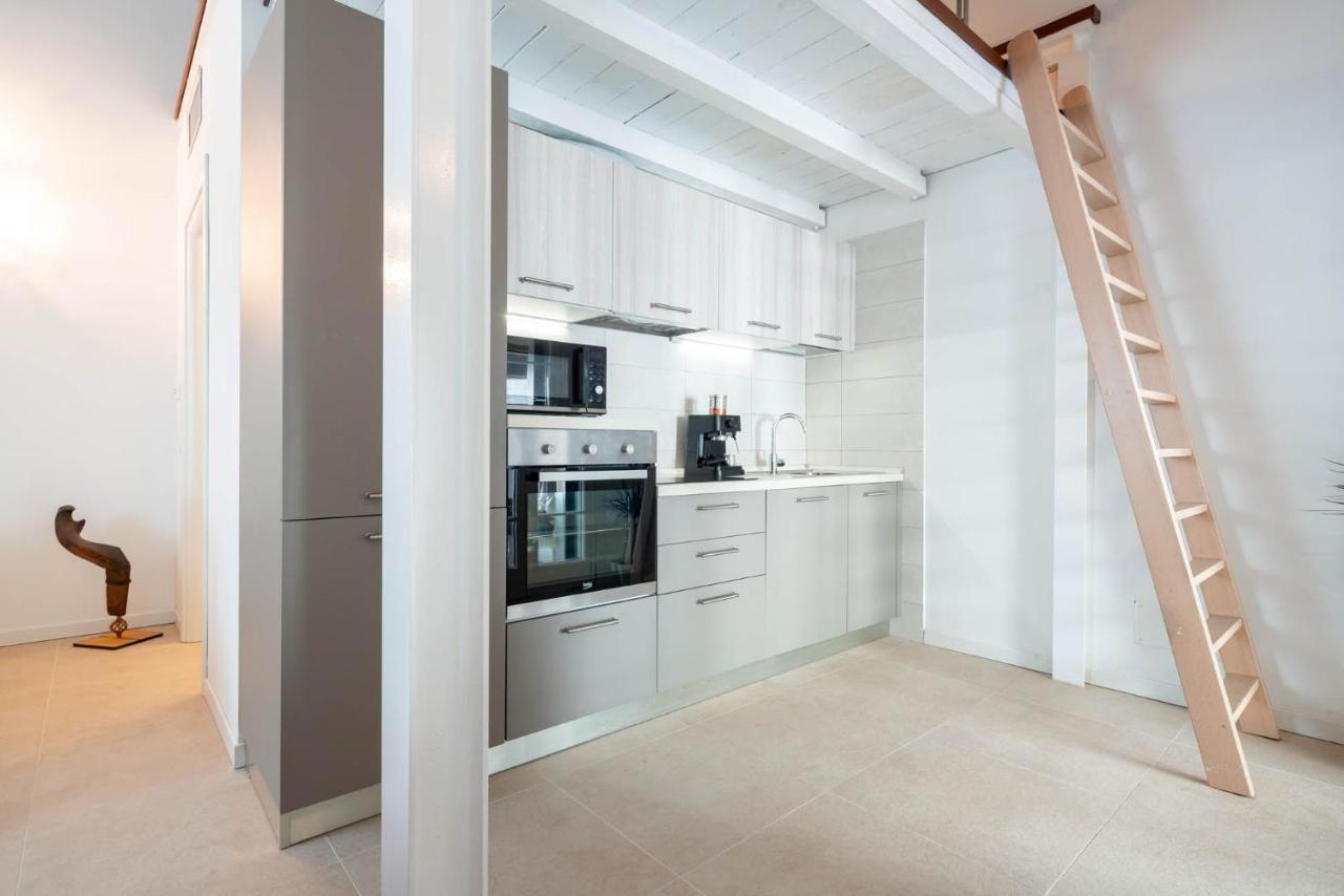 Loft In Venice - Murano Venier Apartment ภายนอก รูปภาพ