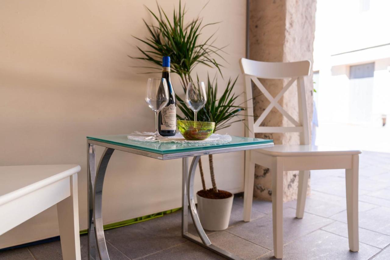 Loft In Venice - Murano Venier Apartment ภายนอก รูปภาพ